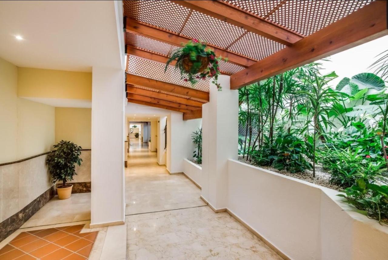 Appartamento Terrazas De Banus Marbella Esterno foto